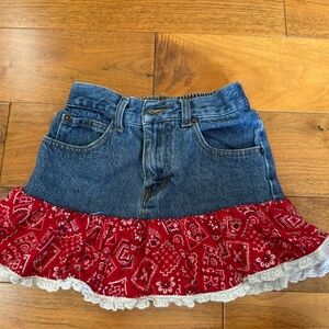 Girl’s Kiddie Korral Western Denim Jean Skirt- size 6